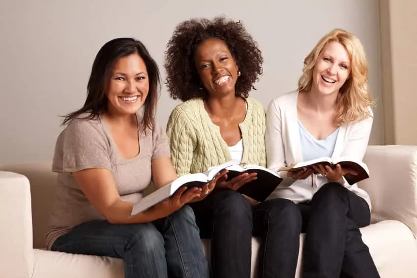 Women reading the Bible